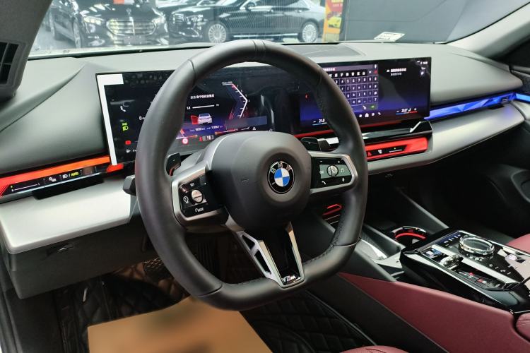 Used BMW 5 Series 2024 530Li Leading Model M Sport Package Steering Wheel