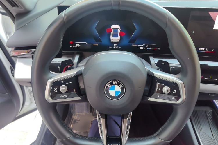 Used BMW 5 Series 2024 525Li M Sport Package Steering Wheel