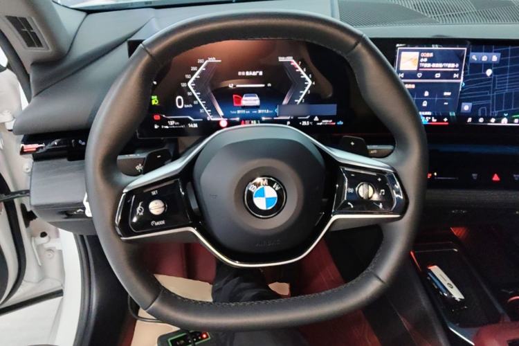 Used BMW 5 Series 2024 525Li Luxury Package Steering Wheel