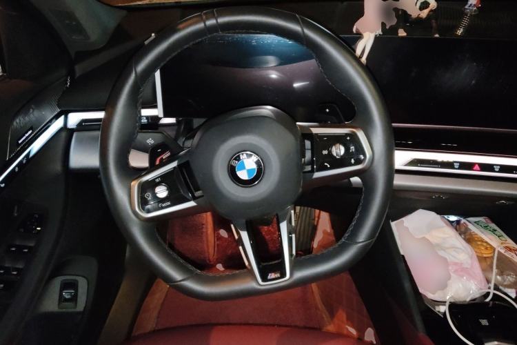 Used BMW 5 Series 2024 530i Leading Model M Sport Package Steering Wheel