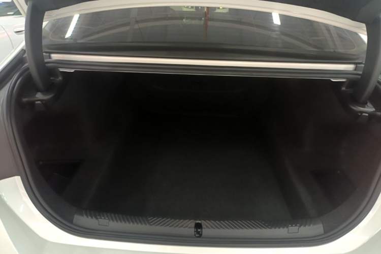 Used BMW 5 Series 2024 525Li Luxury Package Trunk