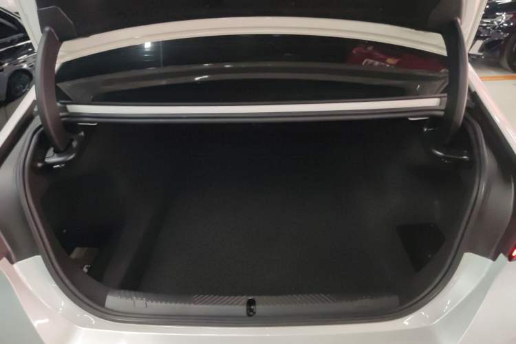 Used BMW 5 Series 2024 525Li Luxury Package Trunk