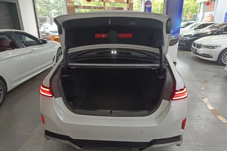 Used BMW 5 Series 2024 525Li M Sport Package Trunk