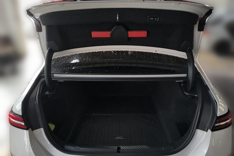Used BMW 5 Series 2024 530Li Luxury Edition M Sport Package Trunk