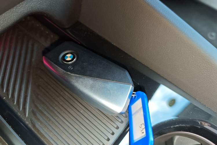 Used BMW 5 Series 2024 530Li Leading Luxury Package Vehicle Key