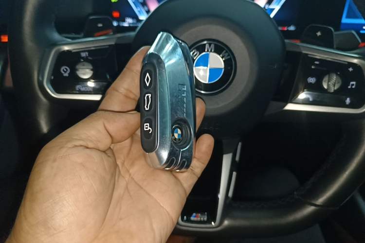Used BMW 5 Series 2024 525Li M Sport Package Vehicle Key