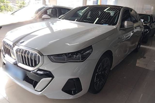 Used BMW 5 Series 2024 530Li Luxury Edition M Sport Package