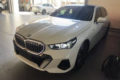 Used BMW 5 Series 2024 525Li M Sport Package