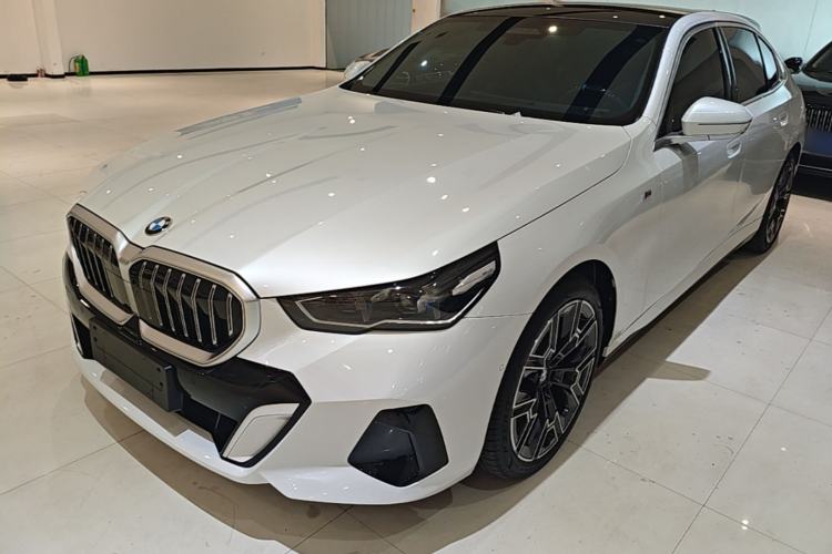 BMW 5 Series 2024 530Li Luxury Edition M Sport Package