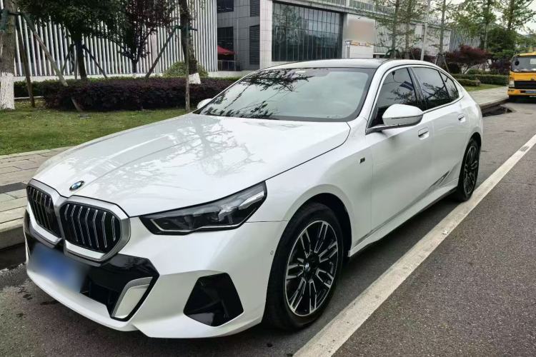 Used BMW 5 Series 2024 525Li M Sport Package Guazi used car, China used car export, Used car for sale, Used cars, Cheapest cars for sale