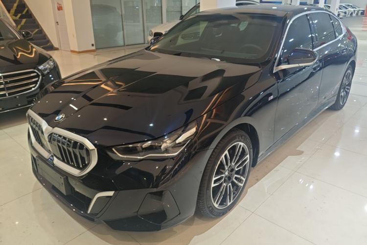 BMW 5 Series 2025 530Li Leading Model M Sport Package