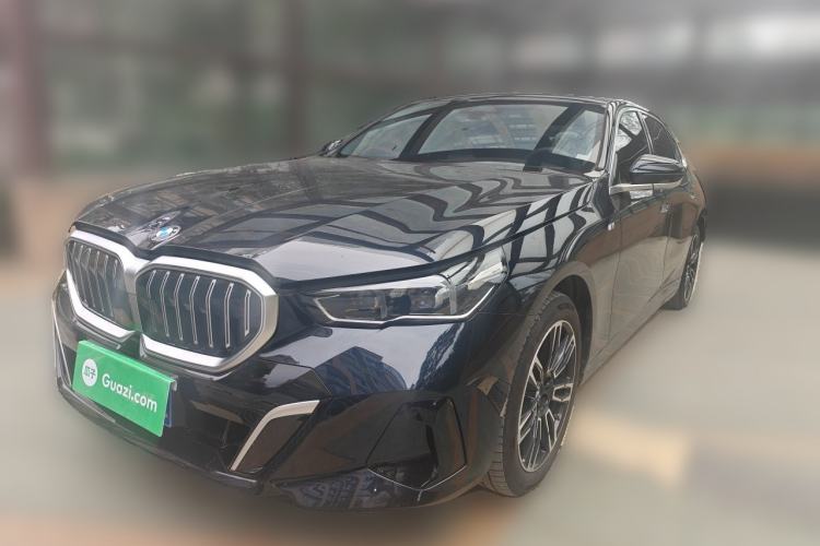 BMW 5 Series 2025 525Li M Sport Package