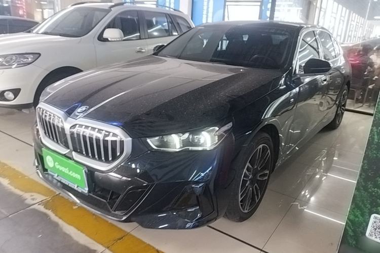 BMW 5 Series 2025 530Li Leading Model M Sport Package