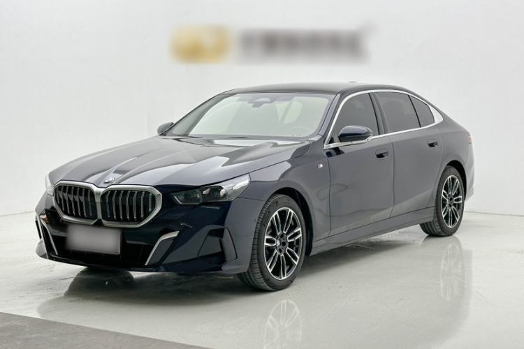 Used BMW 5 Series 2025 530Li Leading Model M Sport Package Guazi used car, China used car export, Used car for sale, Used cars, Cheapest cars for sale