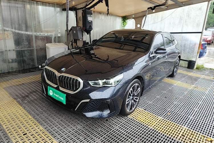 Ojetý BMW 5 Series 2025 525Li M Sport Package Guazi used car, China used car export, Used car for sale, Used  cars, Cheapest cars for sale