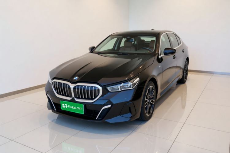 BMW 5 Series 2025 525Li M Sport Package