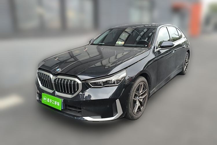 Used BMW 5 Series 2025 530Li Leading Model M Sport Package Guazi used car, China used car export, Used car for sale, Used cars, Cheapest cars for sale