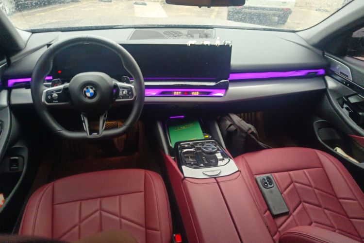 Used BMW 5 Series 2025 530Li Leading Model M Sport Package Center Console