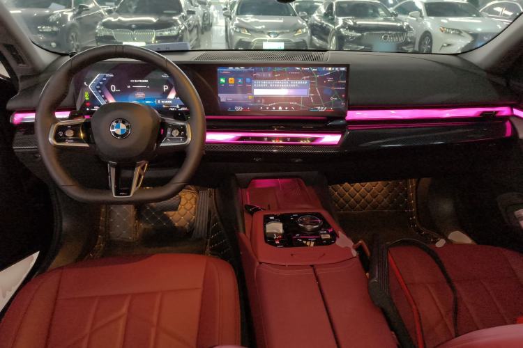 Used BMW 5 Series 2025 525Li M Sport Package Center Console