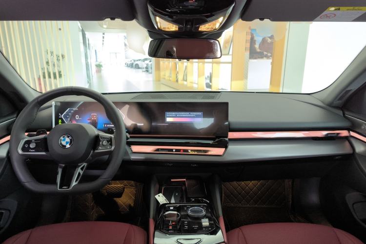 Used BMW 5 Series 2025 530Li Leading Model M Sport Package Center Console