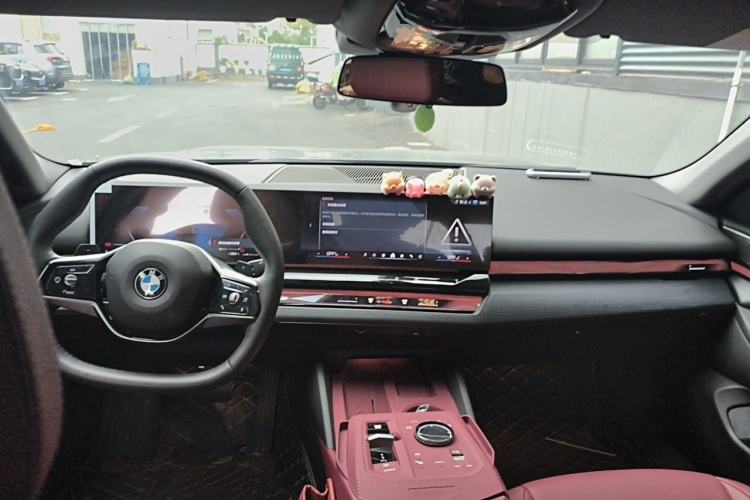 Used BMW 5 Series 2025 530Li Leading Model M Sport Package Center Console