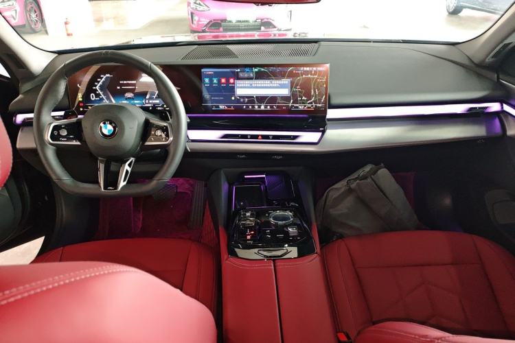 Used BMW 5 Series 2025 530Li Leading Model M Sport Package Center Console