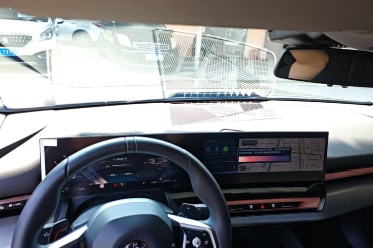 Used BMW 5 Series 2025 530Li Leading Model M Sport Package Center Console