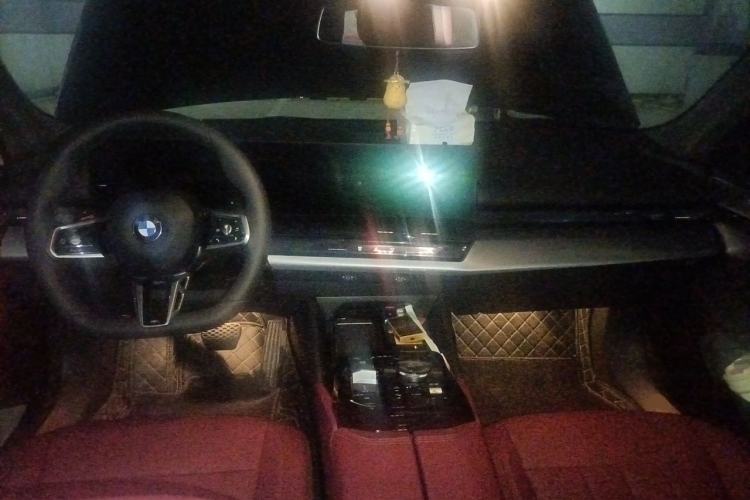 Used BMW 5 Series 2025 530Li Leading Model M Sport Package Center Console