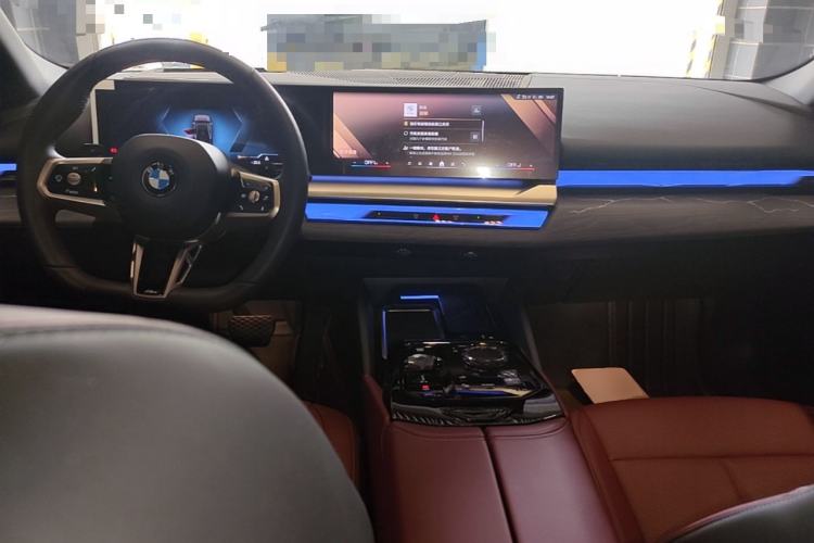 Used BMW 5 Series 2025 530Li Luxury Edition M Sport Package Center Console