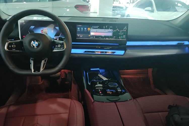 Used BMW 5 Series 2025 530Li Leading Model M Sport Package Center Console