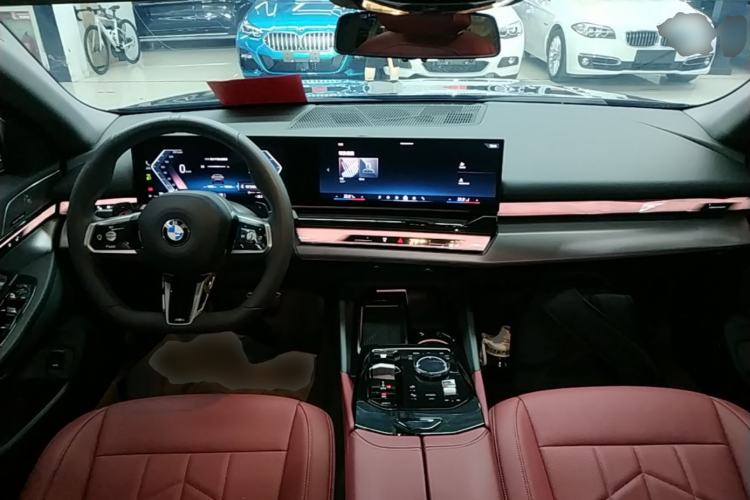 Used BMW 5 Series 2025 530Li Leading Model M Sport Package Center Console