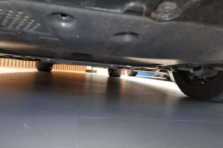Used BMW 5 Series 2025 530Li Luxury Edition M Sport Package Chassis Front