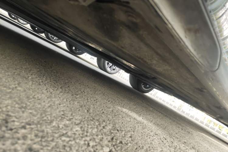 Used BMW 5 Series 2025 530Li Leading Model M Sport Package Chassis Front Left