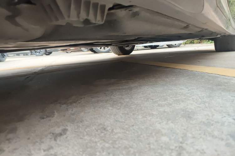 Used BMW 5 Series 2025 530Li Leading Model M Sport Package Chassis Front Left