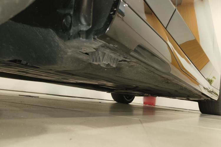 Used BMW 5 Series 2025 530Li Luxury Edition M Sport Package Chassis Front Left