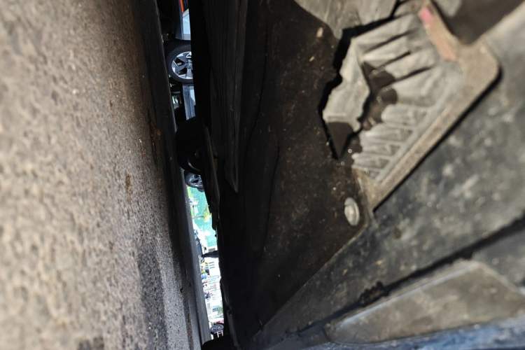 Used BMW 5 Series 2025 530Li Leading Model M Sport Package Chassis Front Left