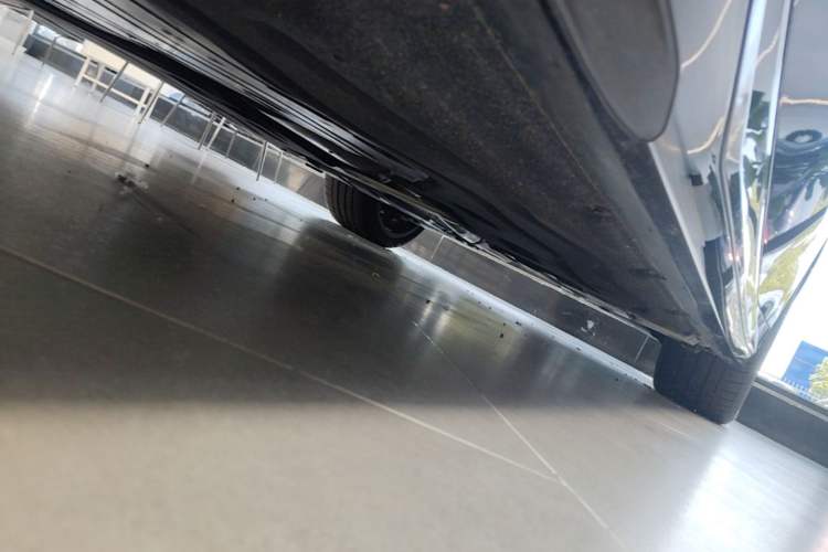Used BMW 5 Series 2025 530Li Luxury Edition M Sport Package Chassis Front Left
