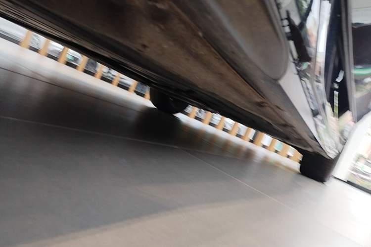 Used BMW 5 Series 2025 530Li Leading Model M Sport Package Chassis Front Left