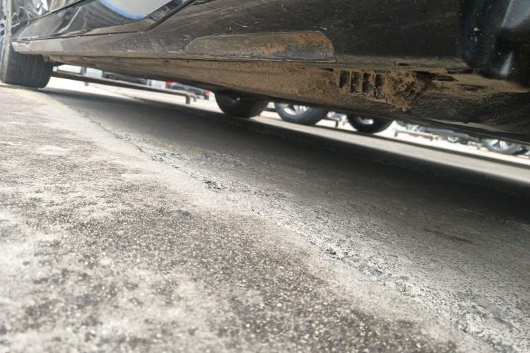 Used BMW 5 Series 2025 530Li Leading Model M Sport Package Chassis Front Right
