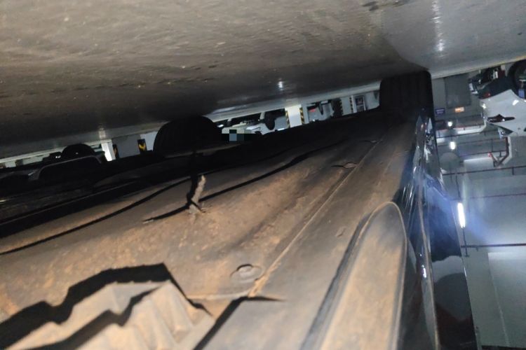 Used BMW 5 Series 2025 530Li Luxury Edition M Sport Package Chassis Front Right