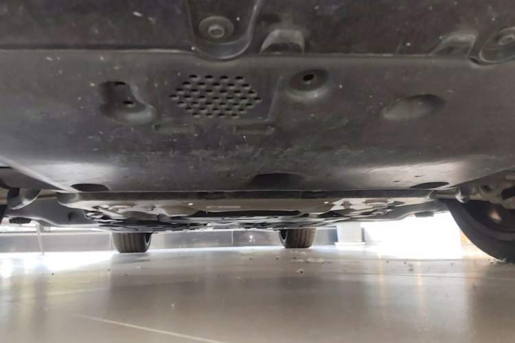 Used BMW 5 Series 2025 530Li Luxury Edition M Sport Package Chassis Front