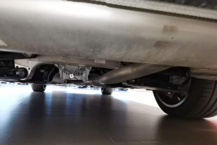 Used BMW 5 Series 2025 530Li Luxury Edition M Sport Package Chassis Rear