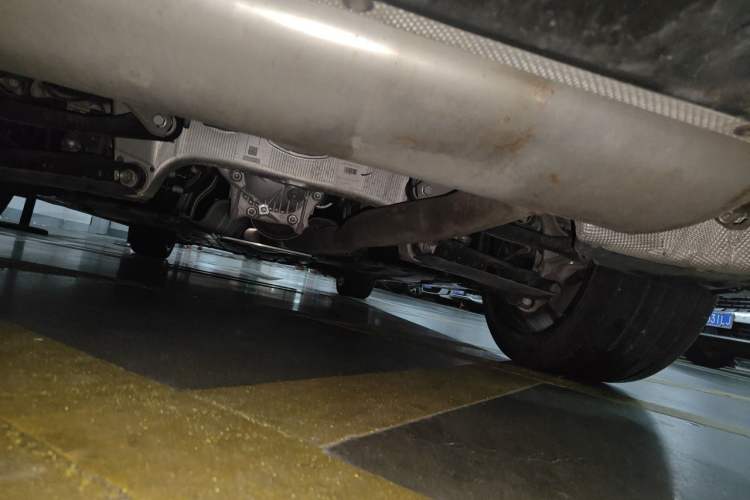 Used BMW 5 Series 2025 530Li Luxury Edition M Sport Package Chassis Rear