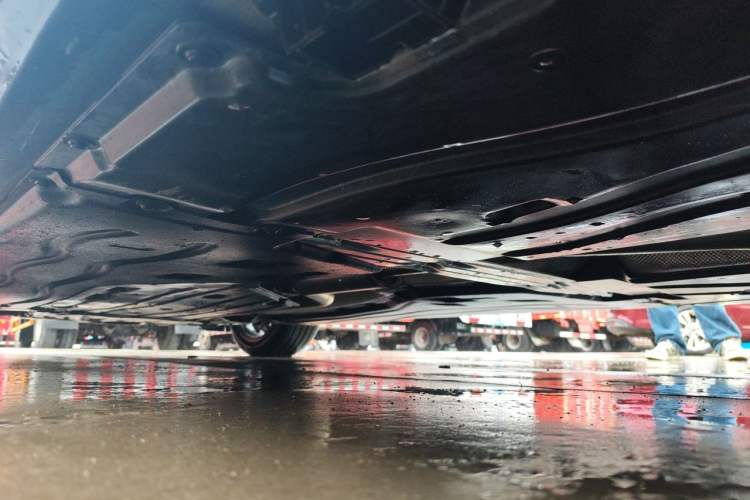 Used BMW 5 Series 2025 525Li M Sport Package Chassis Rear Left