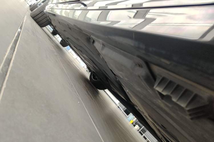 Used BMW 5 Series 2025 530Li Luxury Edition M Sport Package Chassis Rear Left
