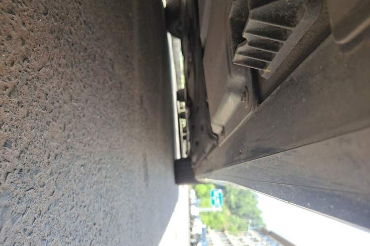 Used BMW 5 Series 2025 530Li Leading Model M Sport Package Chassis Rear Right
