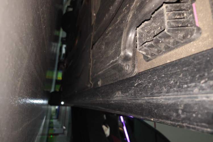 Used BMW 5 Series 2025 530Li Leading Model M Sport Package Chassis Rear Right