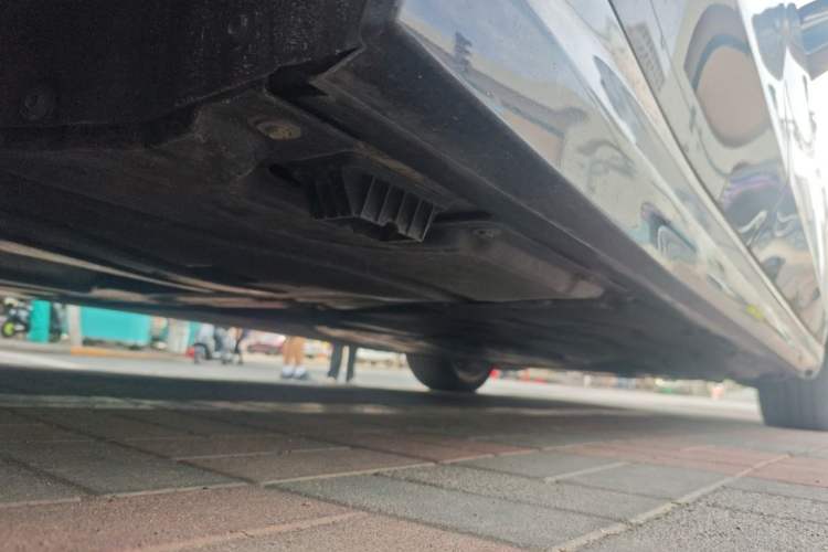Used BMW 5 Series 2025 530Li Luxury Edition Premium Package Chassis Rear Right