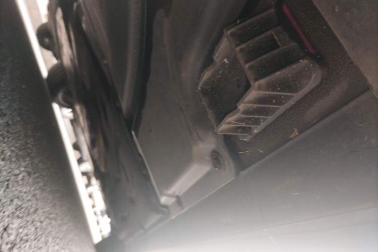Used BMW 5 Series 2025 530Li Luxury Edition M Sport Package Chassis Rear Right