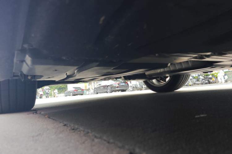 Used BMW 5 Series 2025 530Li Leading Edition Luxury Package Chassis Rear Right